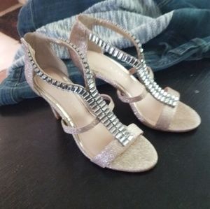 Kelly & Katie size 6.5 cadari heels